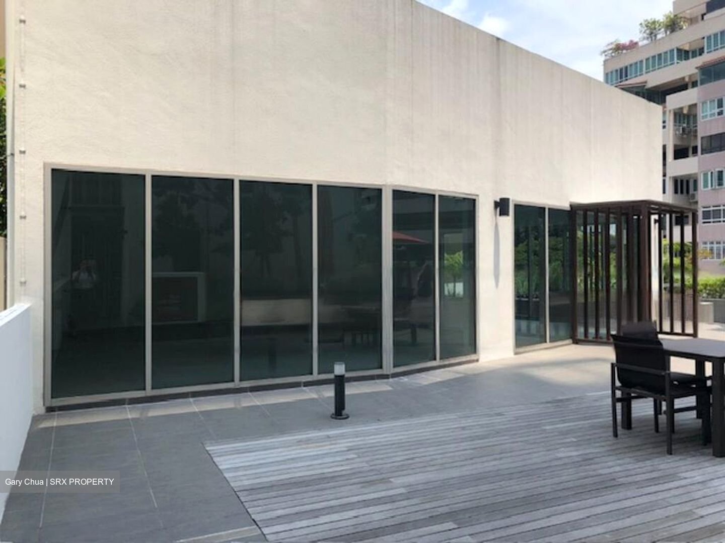 eCO (D16), Retail #456230011